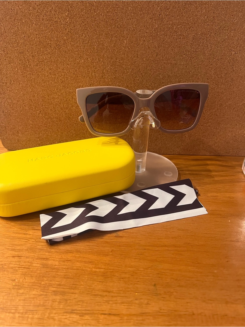 Marc Jacobs Taupe Cat-Eye Sunglasses with Brown Gradient Lenses